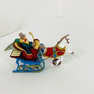 Hallmark 2001 Keepsake Victorian Sleigh Ornament Christmas Die Cast Metal Retire